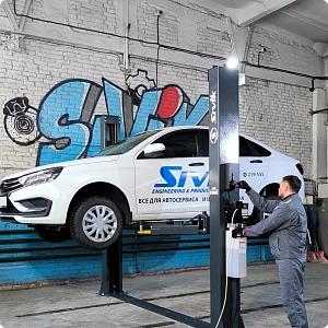Как безопасно поднимать авто на подъемнике